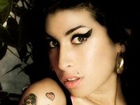 Zemřela zpěvačka Amy Winehouse